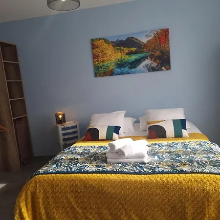 Un Ecrin Verdoyant Au Calme Lägenhet *